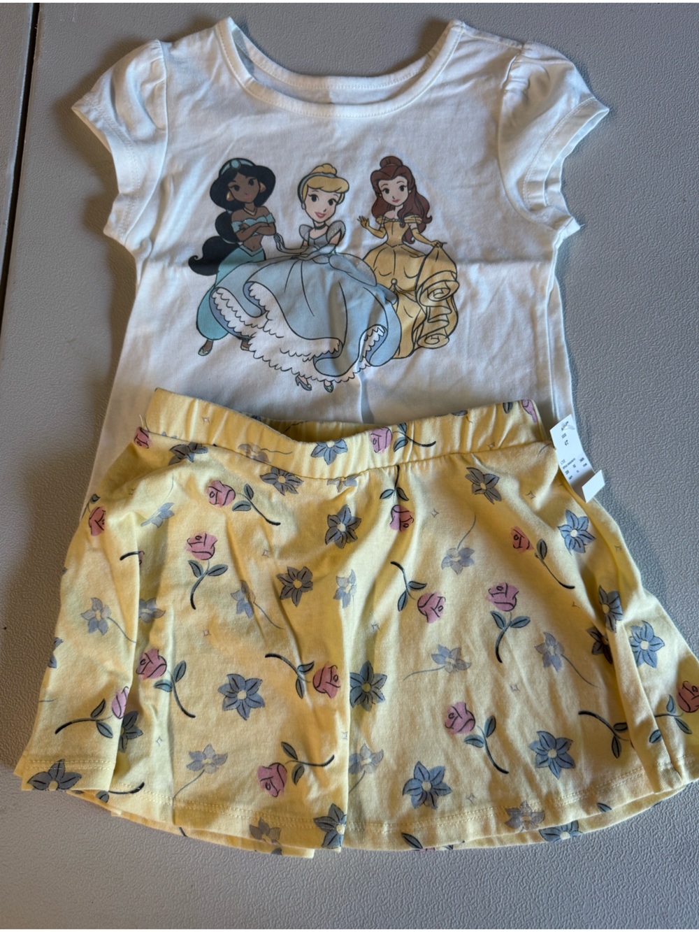 NWT Girls' Yellow Floral Princess 2 Piece Set with White Top and floral skirt